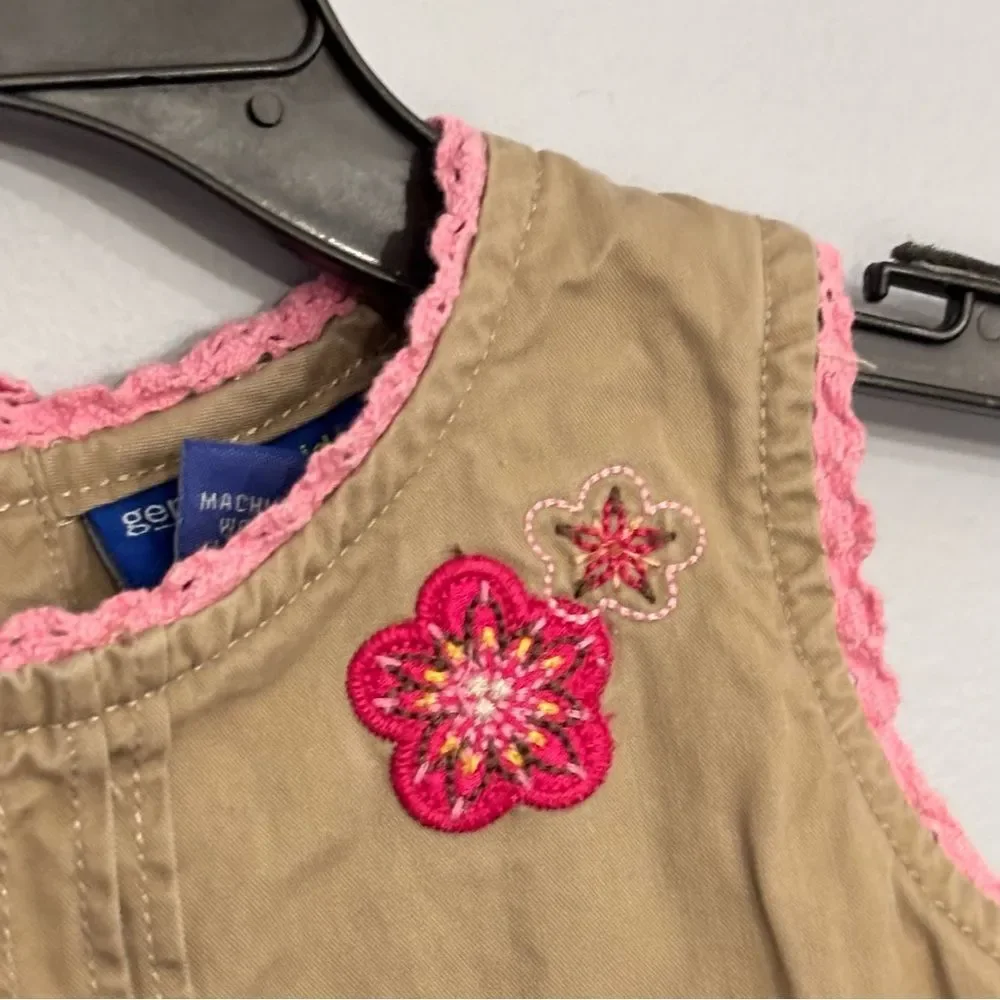 Oshkosh Genuine Kids VTG Embroidered Lace Trim Tan Pink Jumper Dress Shirt 3T